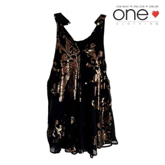 One Heart Clothing Women's‎ Metallic Foil Accent Halter Mini Dress - Picture 2 of 7